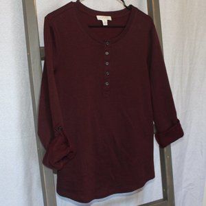3/4 sleeve cotton light weight, cute button detail